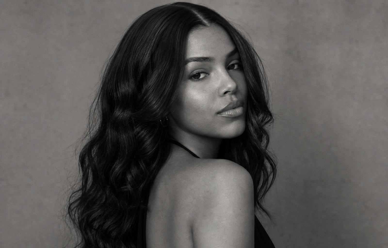Loose Wave Lace Wig Install, age 24
